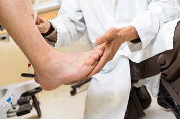 Foot doctor, podiatrist in the Ventura County, CA: Camarillo (Oxnard, Thousand Oaks, Ventura, Santa Paula), Los Angeles County: Los Angeles (Santa Clarita, Glendale, Pasadena, Burbank, Santa Monica) areas